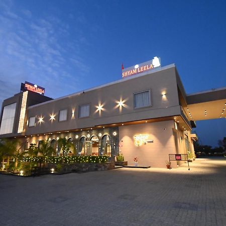 Hotel Shyamleela Khātu 외부 사진