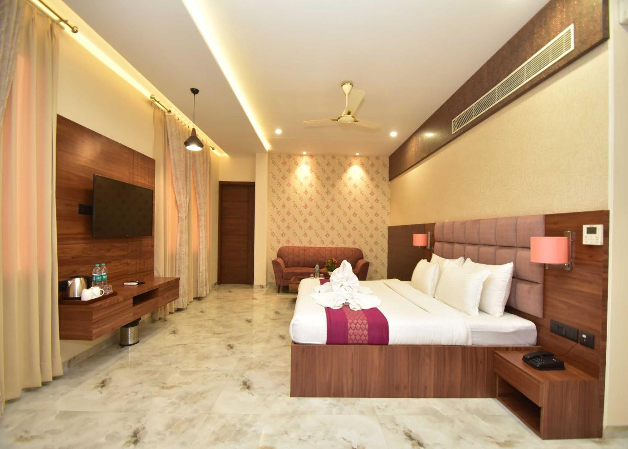 Hotel Shyamleela Khātu 외부 사진