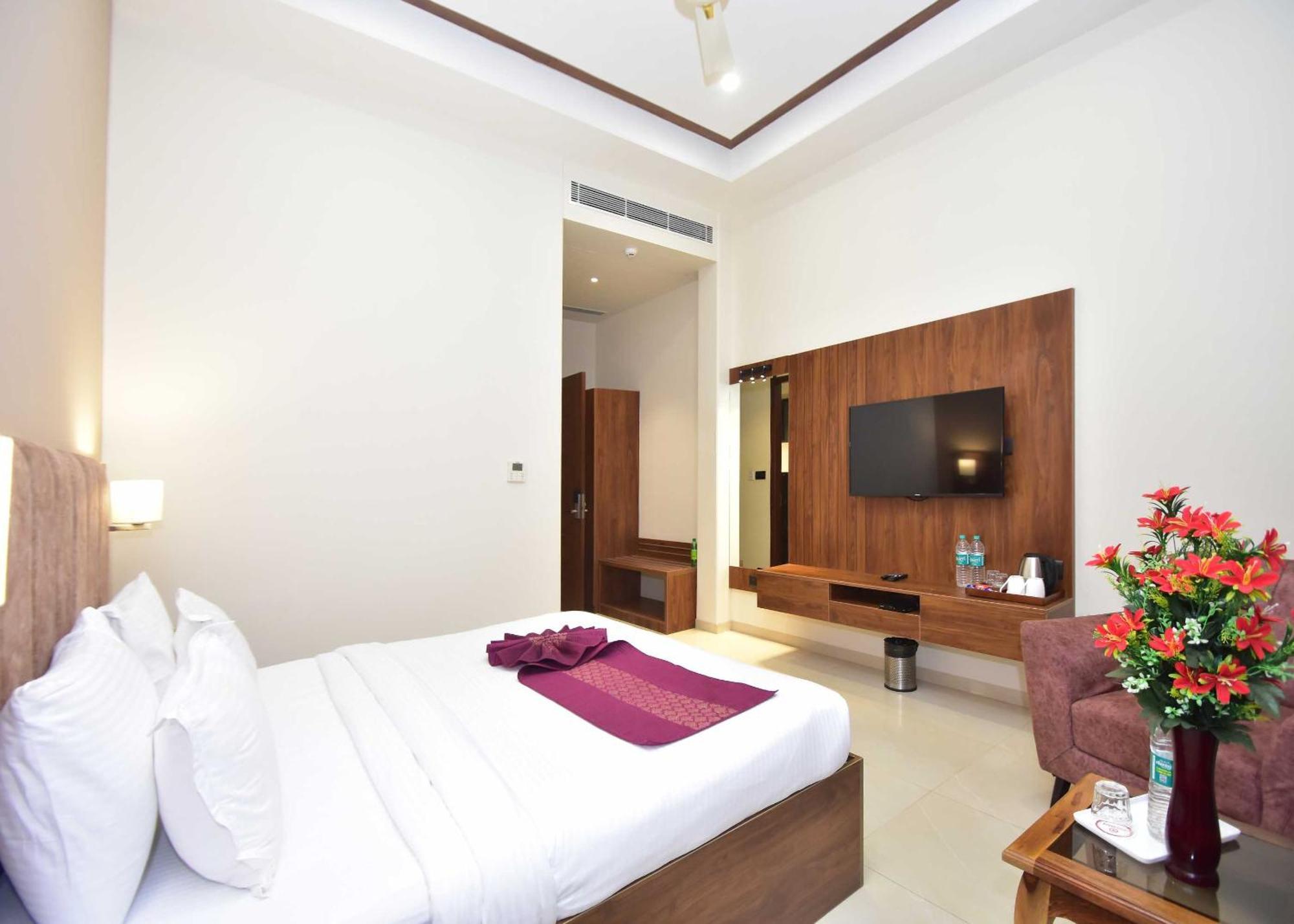 Hotel Shyamleela Khātu 외부 사진