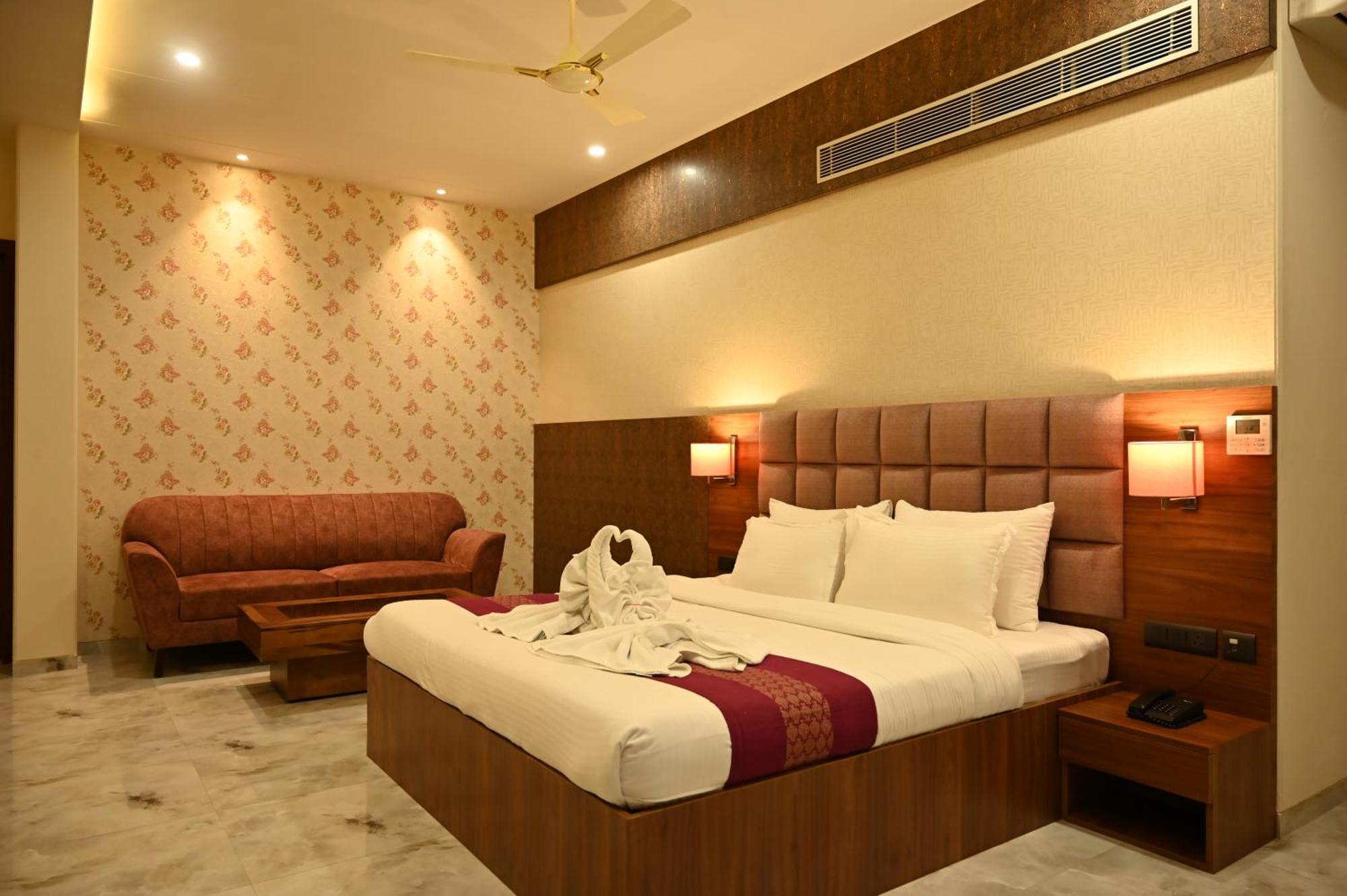 Hotel Shyamleela Khātu 외부 사진
