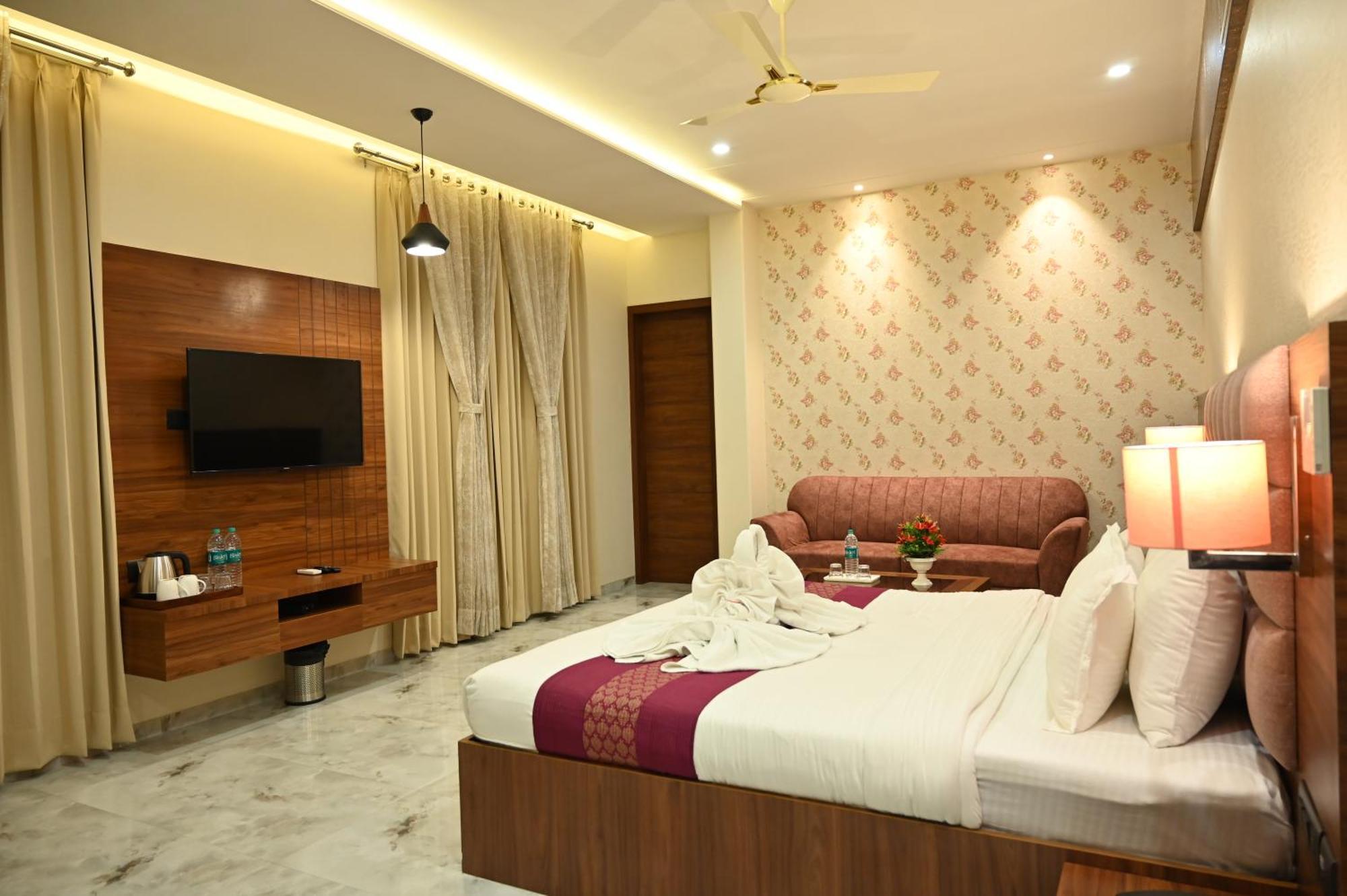 Hotel Shyamleela Khātu 외부 사진