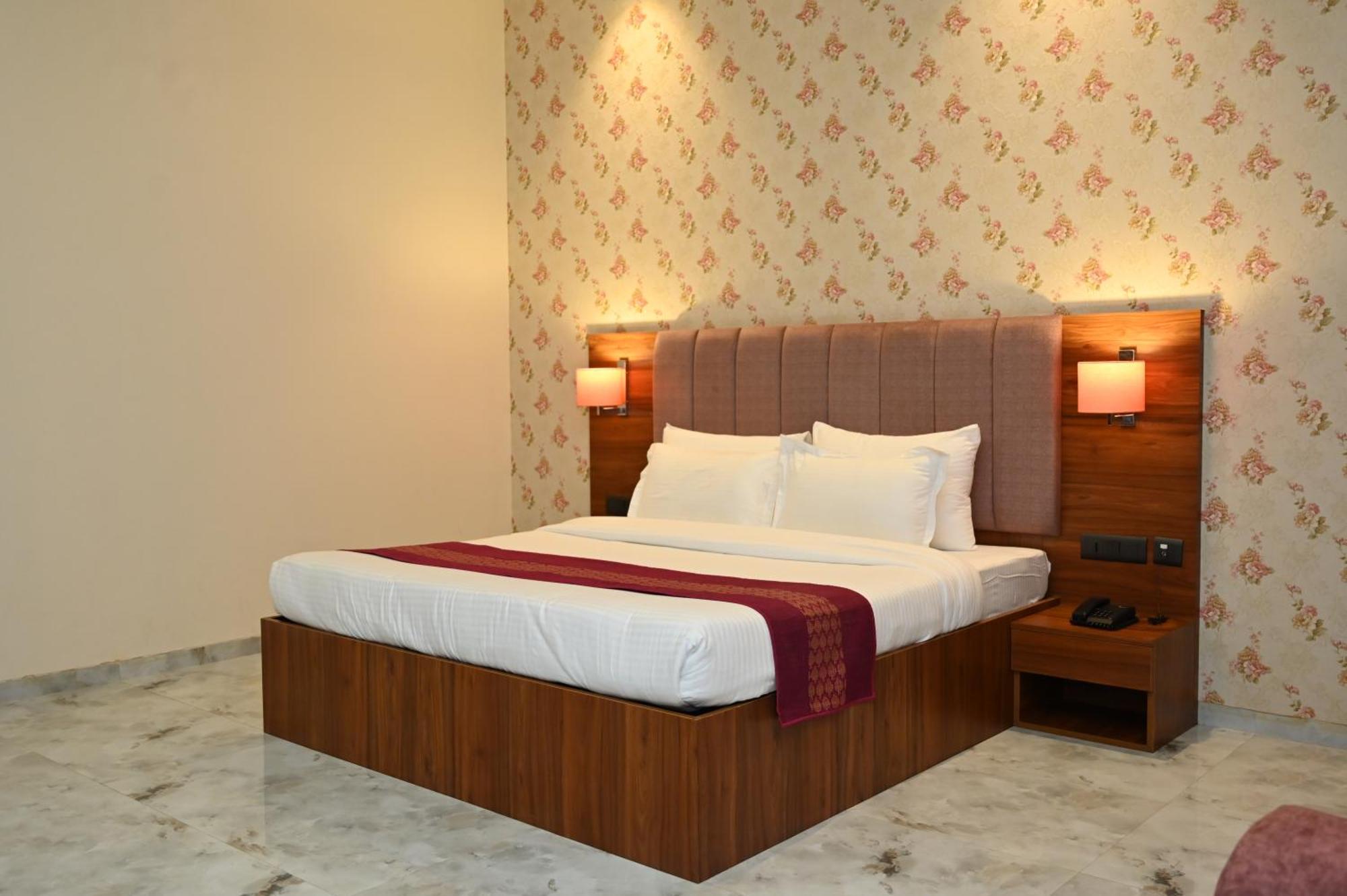 Hotel Shyamleela Khātu 외부 사진