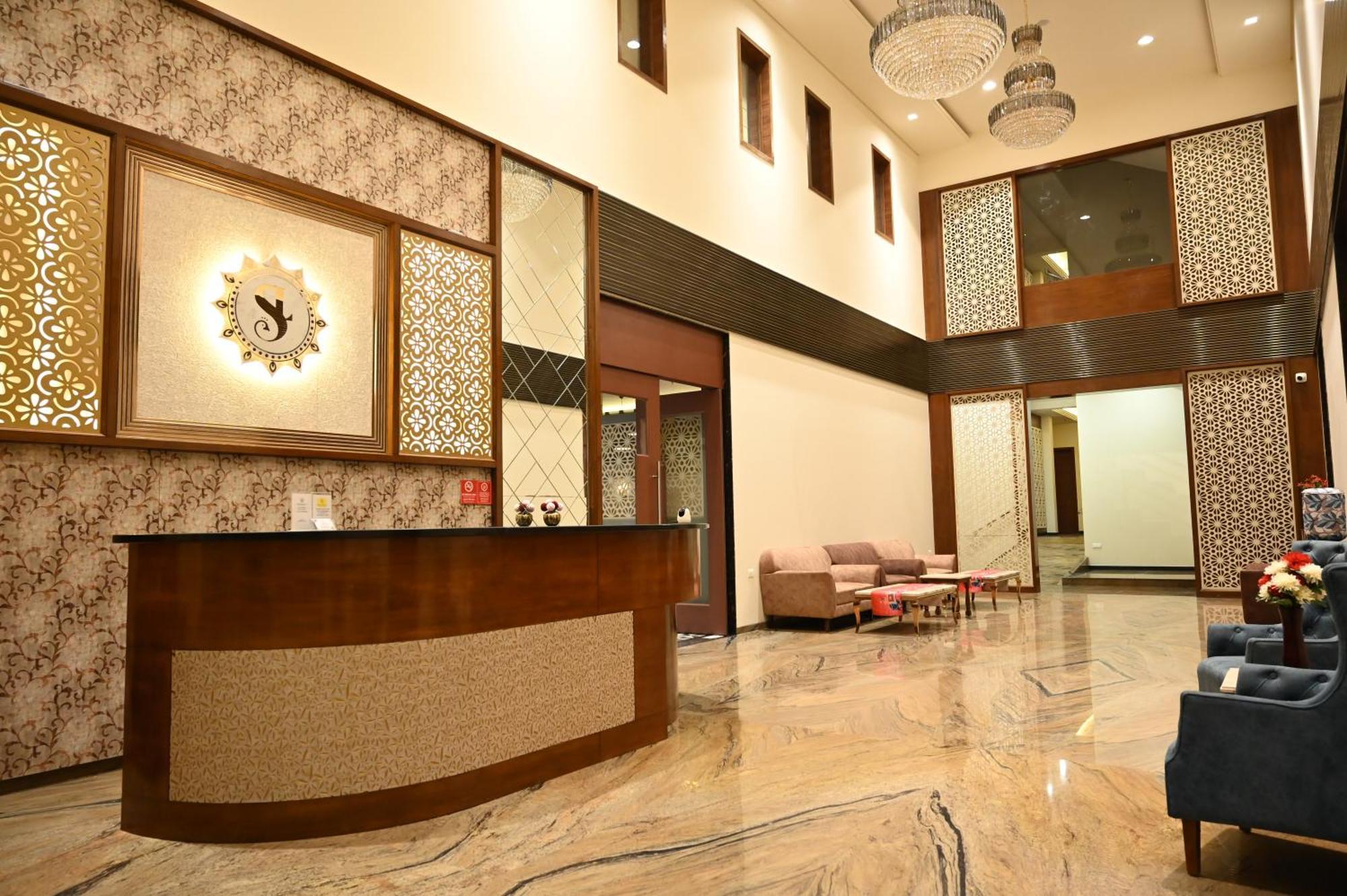 Hotel Shyamleela Khātu 외부 사진