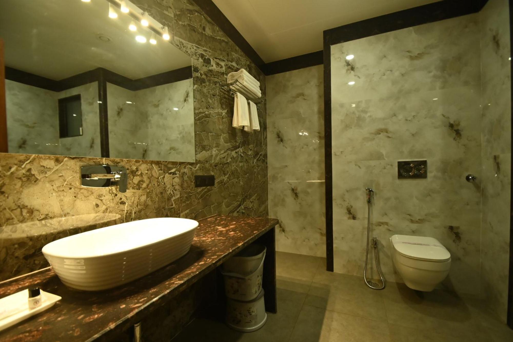 Hotel Shyamleela Khātu 외부 사진